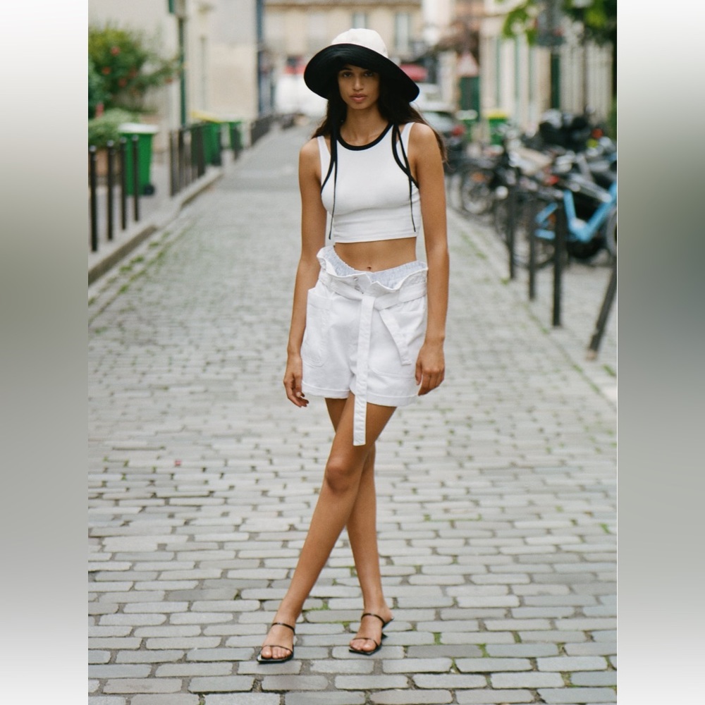 Zara women’s white denim paper bag top high waist shorts size 0